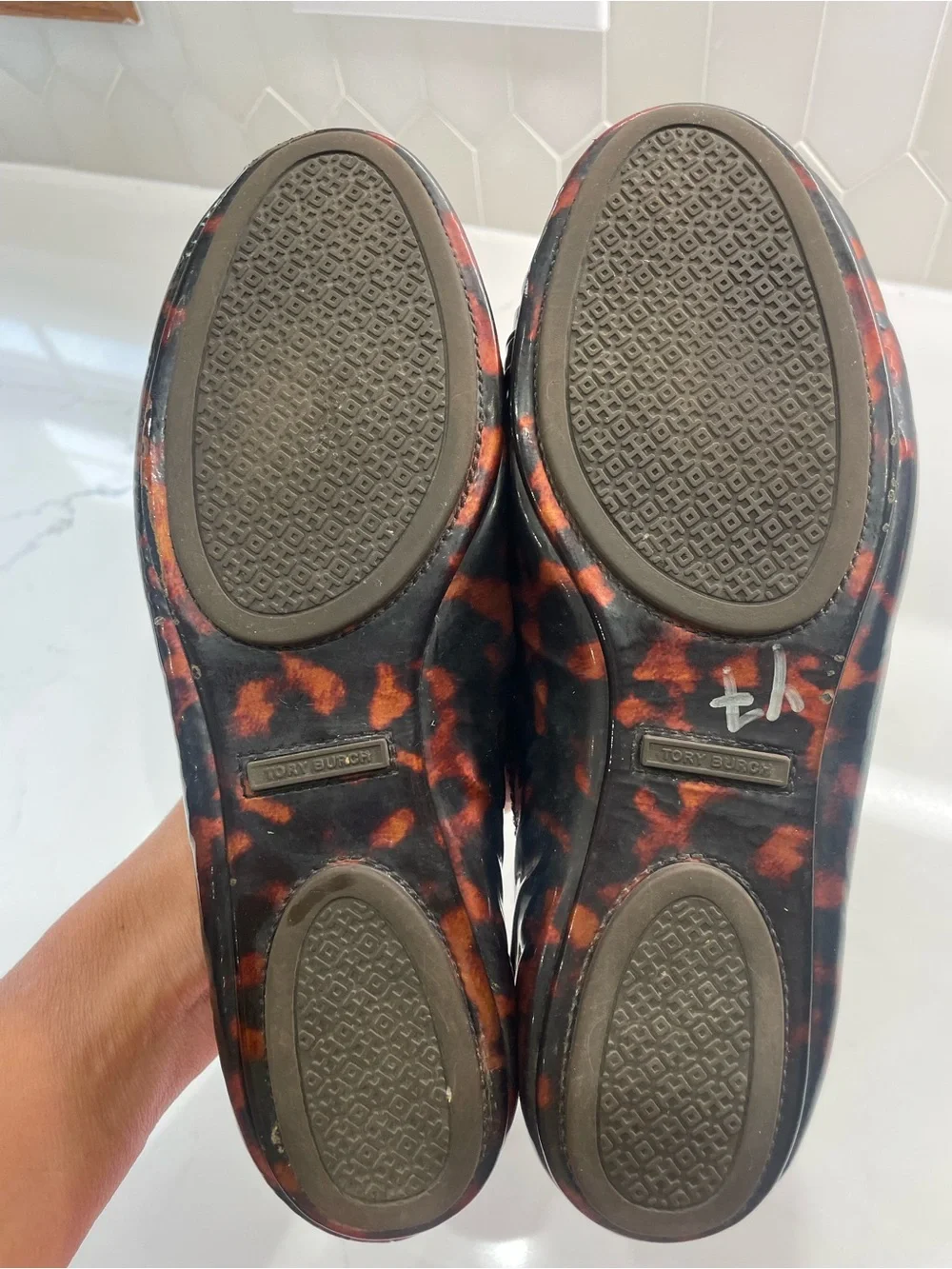 Tory Burch Minnie travel flats tortise shell size 7.5
